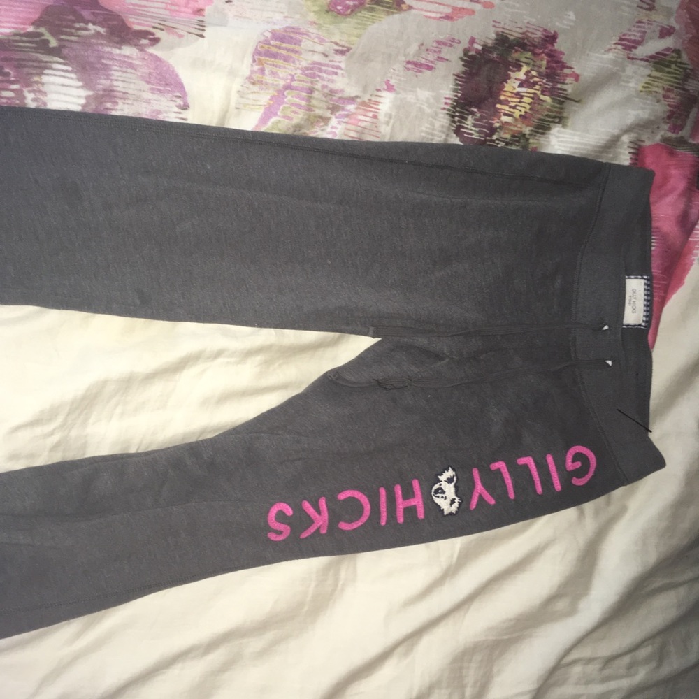Gilly Hicks joggers